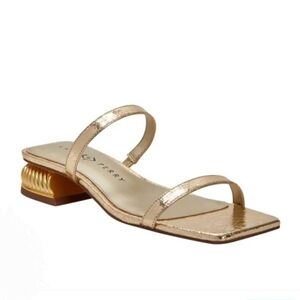 Katy Perry Collections The Flaming Low Heel Gold Sandal Sz 9M